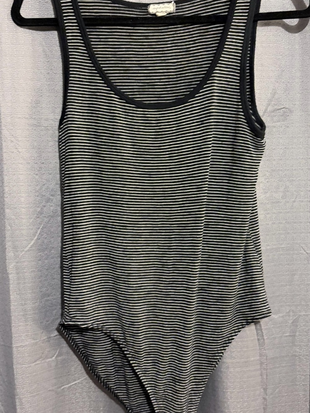 ✨3/$20 Striped Black & White One-Piece Bodysuit LG